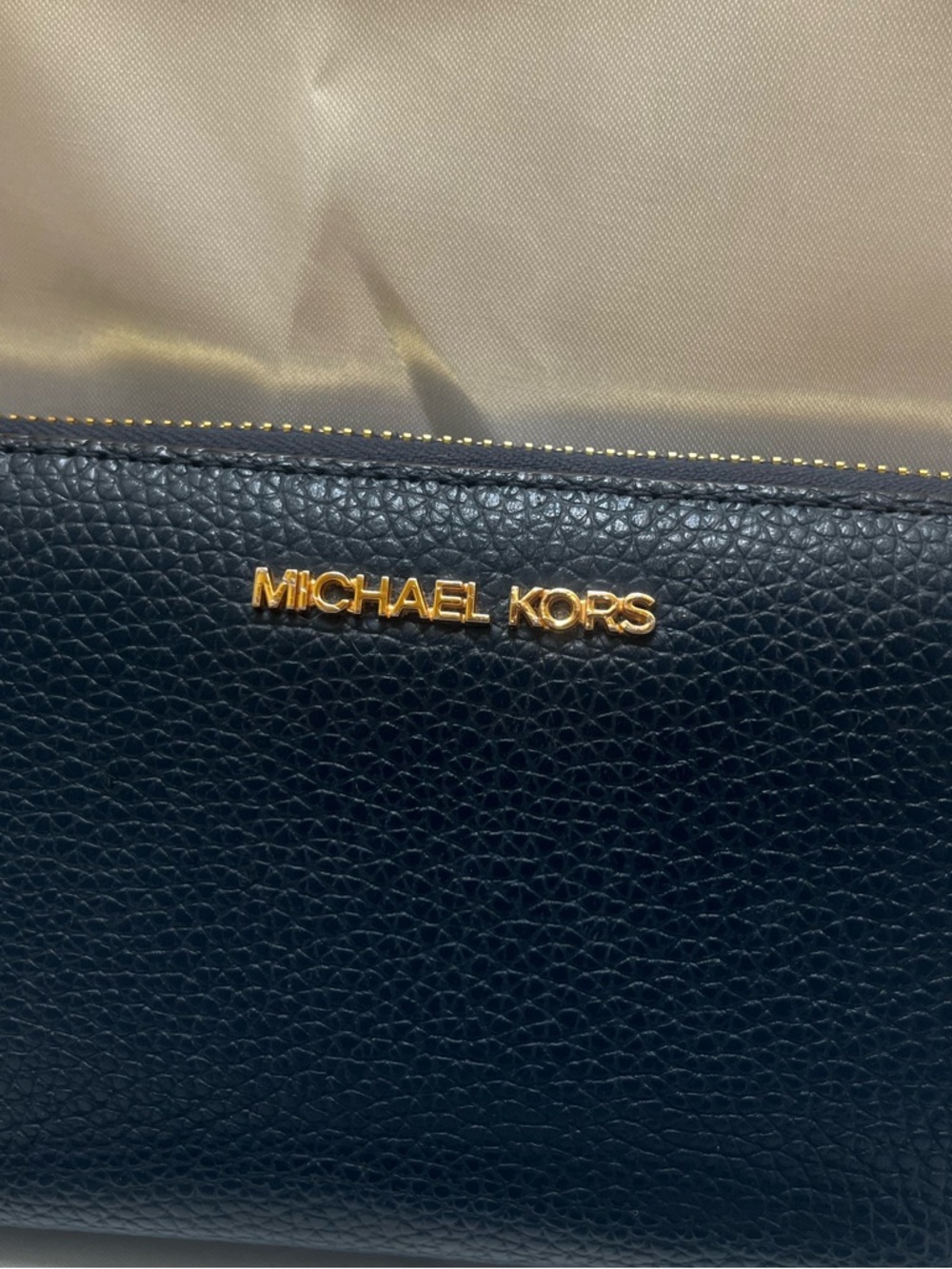 Michael Kors Navy Large Jet Set Continental Travel Wallet - Picture 4 of 15